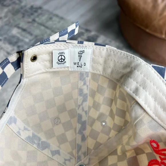 Checkered Blue and White Cap - Picture 4 of 4